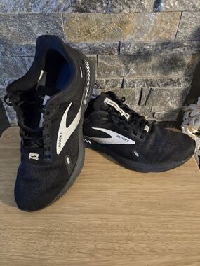 Brooks Launch GTS 9 Men's Black Running Shoes - Lightweight Support